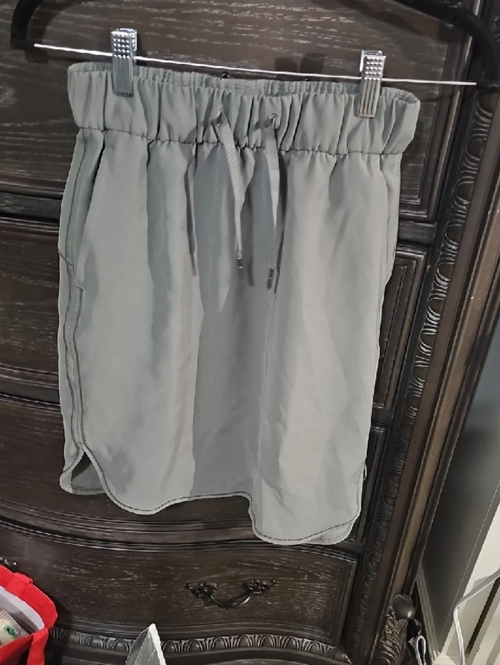 lululemon‎ athletica Lightweight Drawstring Mini Skirt in Light Gray